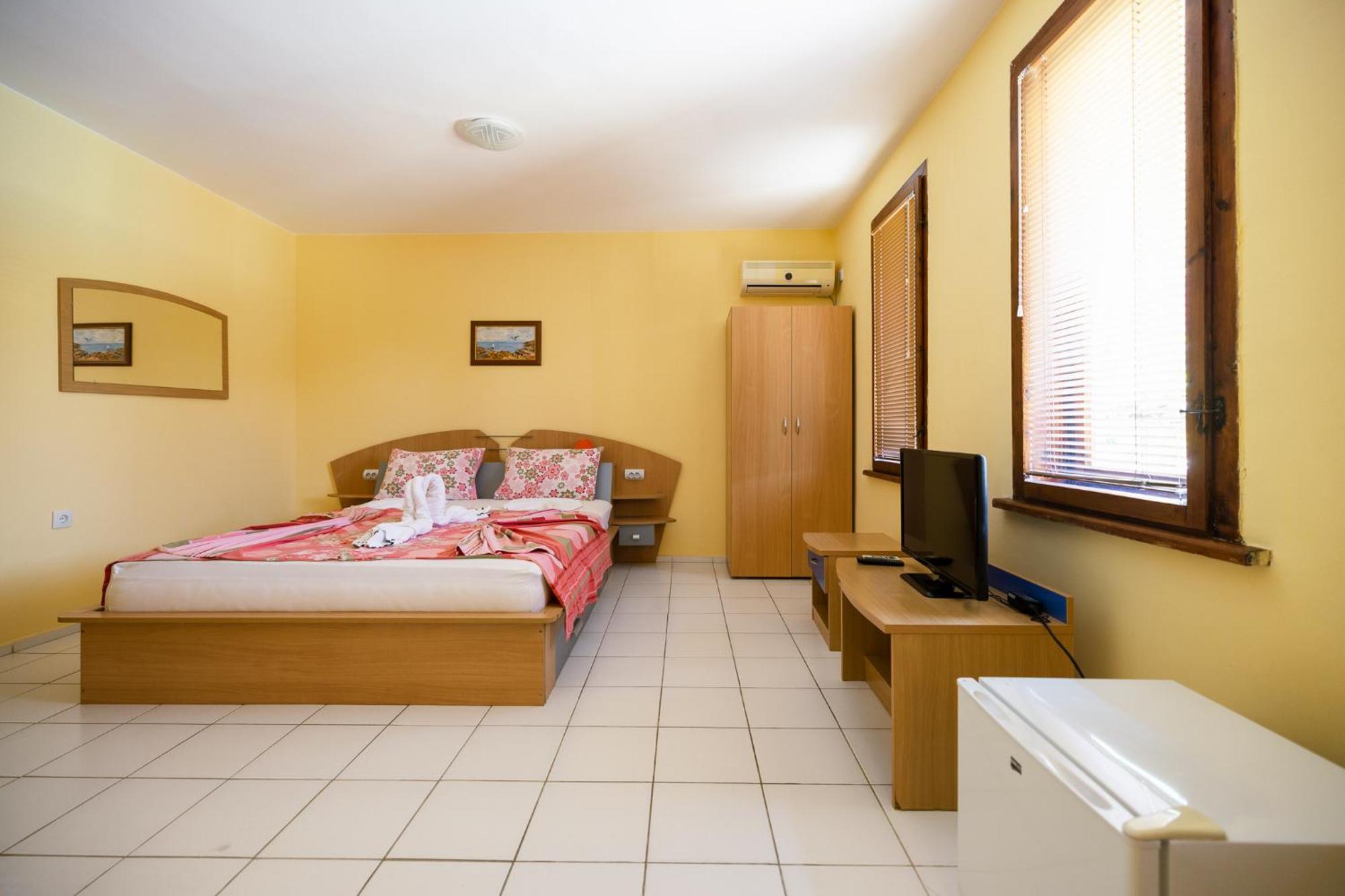 Paradise Csernomorec Kültér fotó