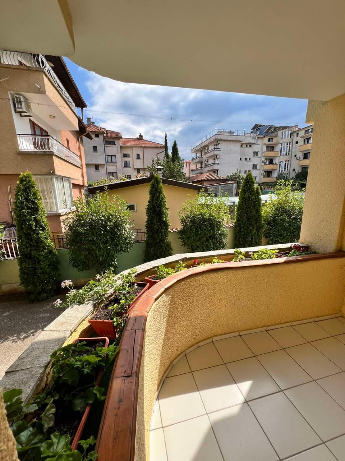 Paradise Csernomorec Kültér fotó