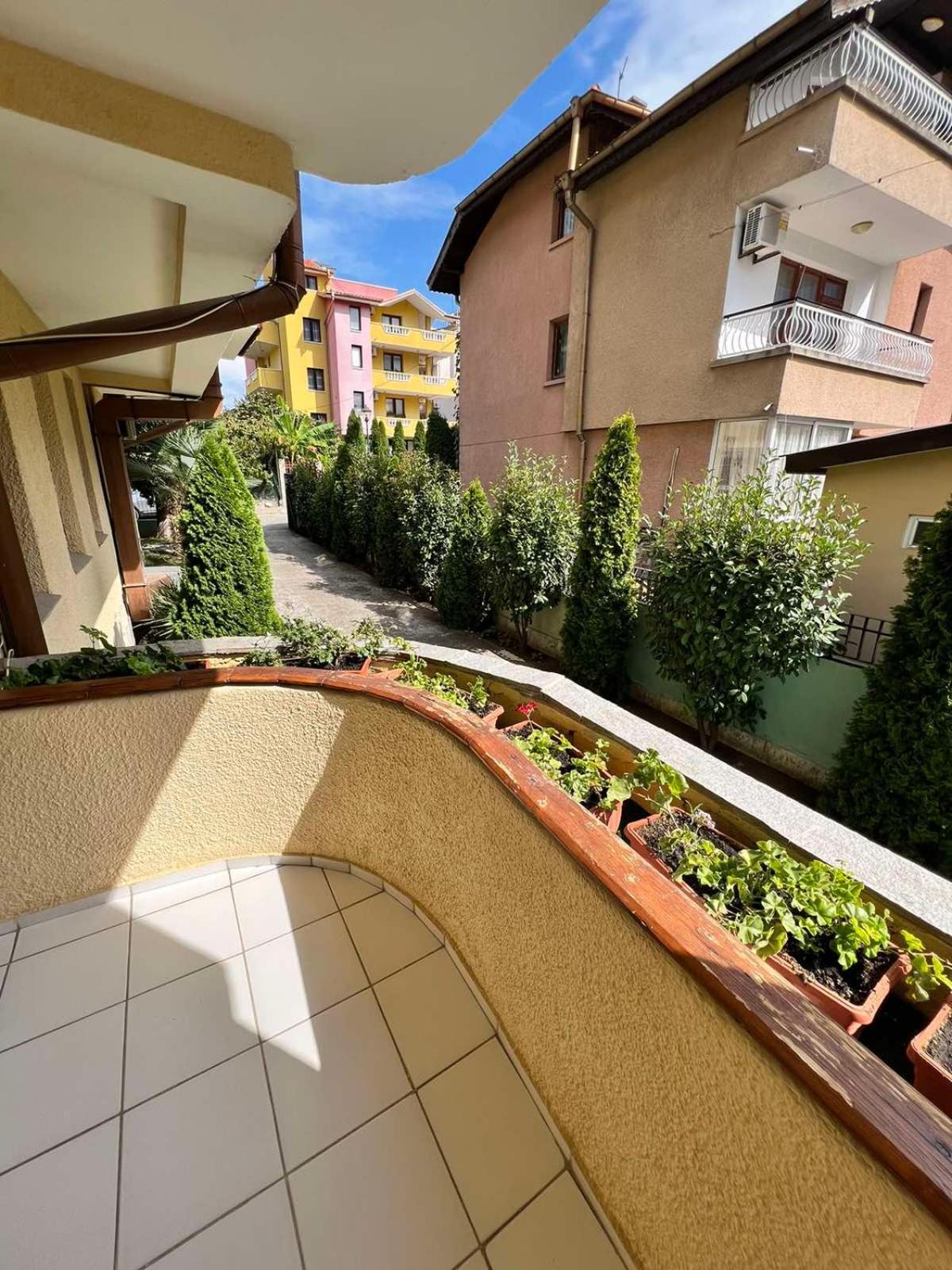 Paradise Csernomorec Kültér fotó